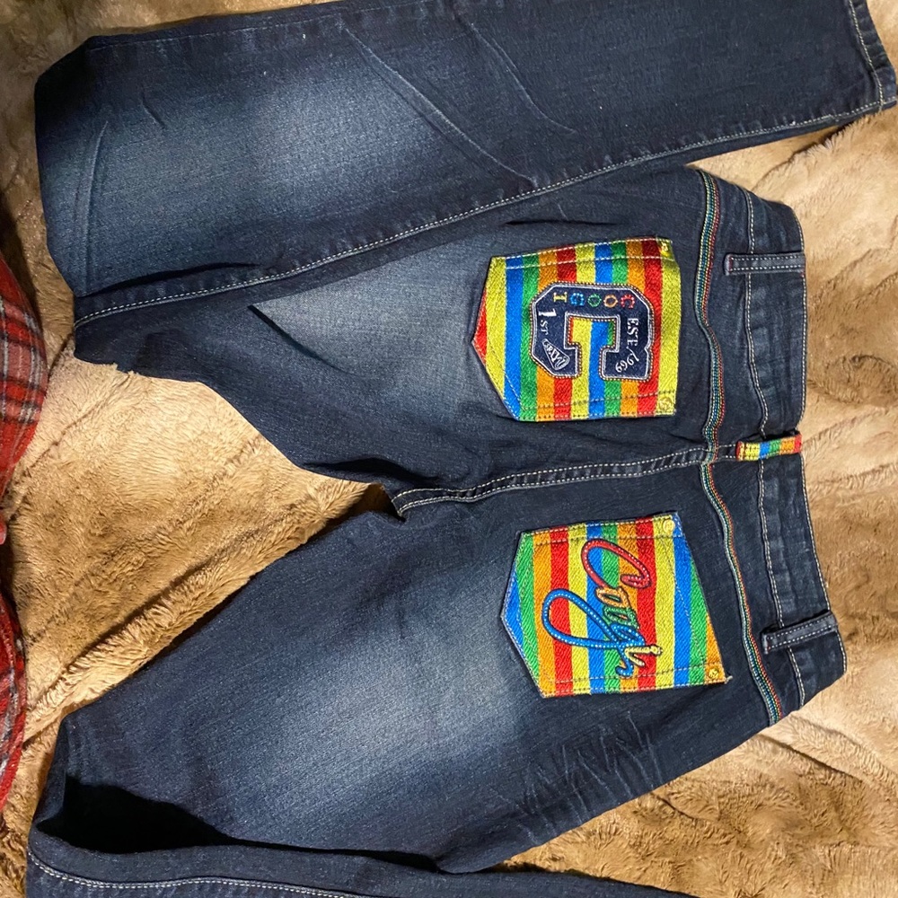 Coogi - Picture 3 of 3